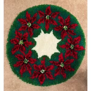 Vintage Latch hook Holiday rug, poinsettia, LARGE  Christmas round, 30"